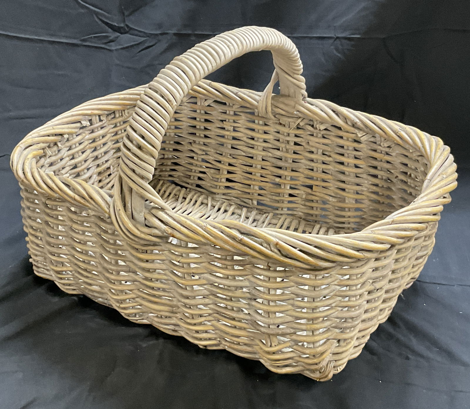 Vintage Woven Wicker Top Handle Basket (1 of 7)