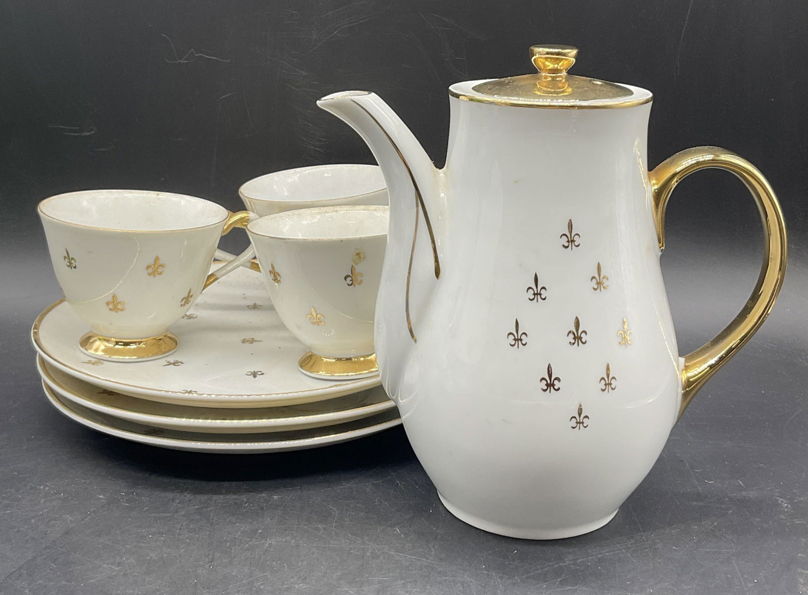 Set 7 SHAFFORD CO. Fleur De Lis Tableware, Cups+ (1 of 8)