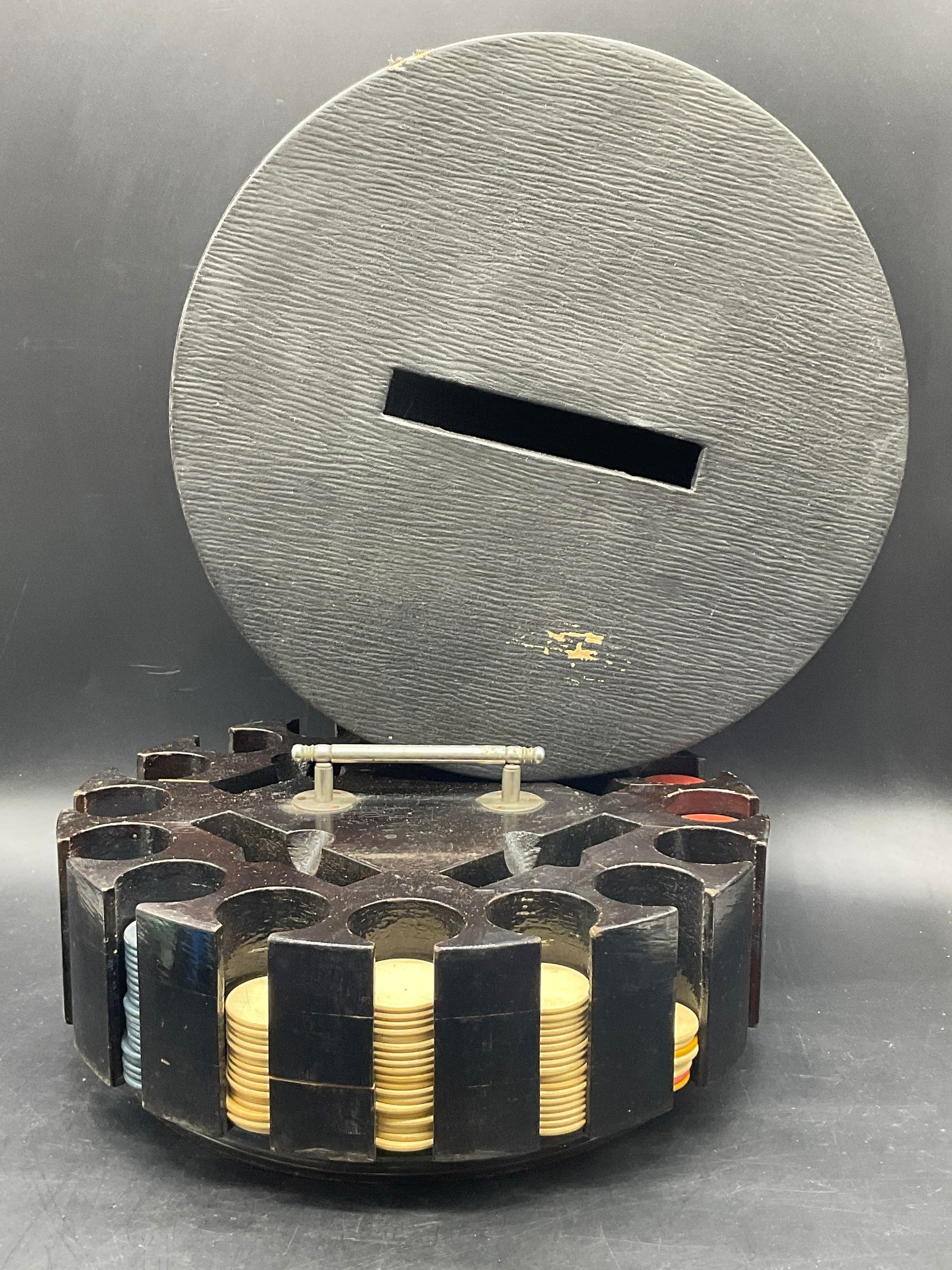 Group Lot Poker Chips W/ Wooden Swivel Case (1 of 10)