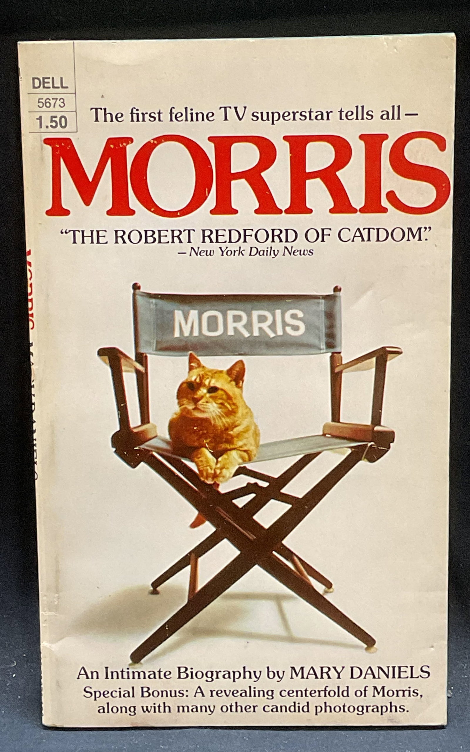 1974 Morris The Cat Mary Daniels Biography Illustr: Softcover copy of Morris by Mary Daniels. Biography. The first feline TV superstar. Contains illustrations. Published by Dell, 1974. Measures approx 7 x 4 inches. Some wear to cover, pages, and bindin