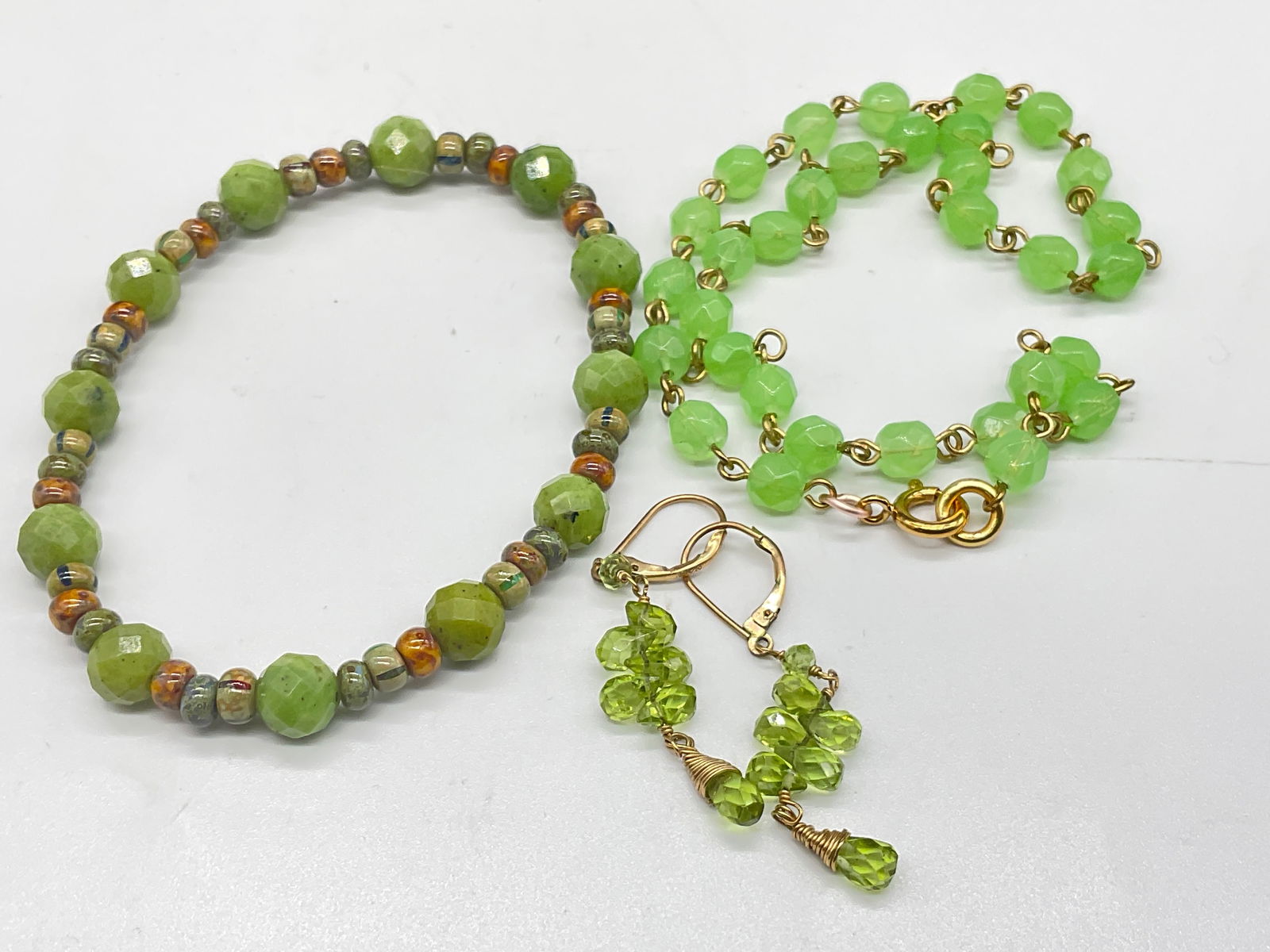 Lot 3 Vintage Green Crystal Jewelry, Necklace + (1 of 8)