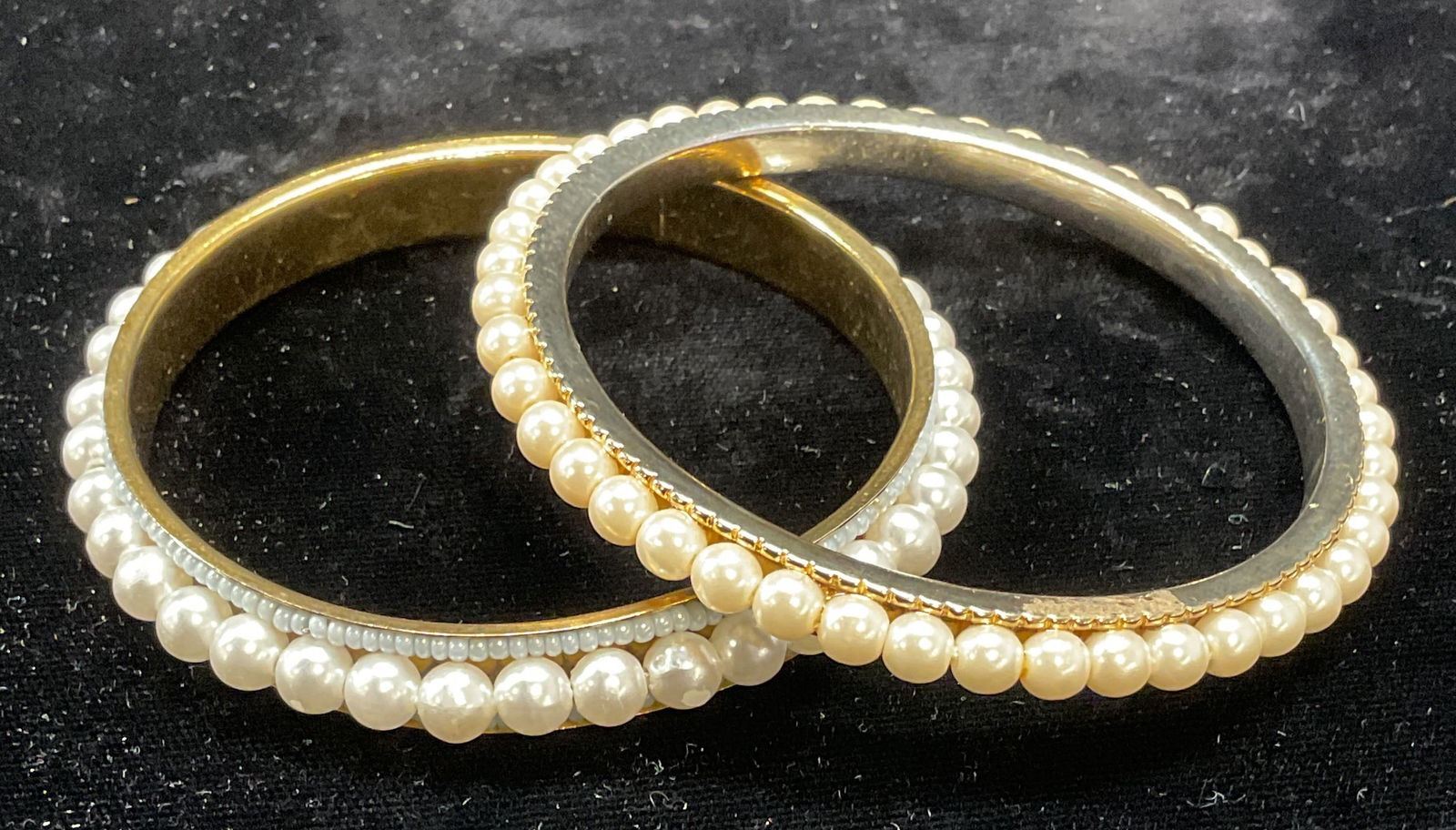 Lot 2 Gold Tn Faux Pearl Bangle Bracelets (1 of 6)