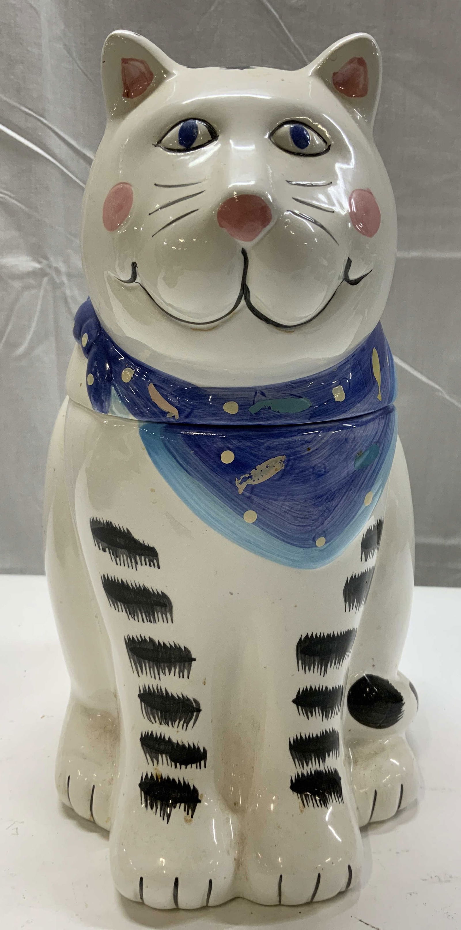 Coco Dowley Cat Ceramic Cookie Jar (1 of 9)