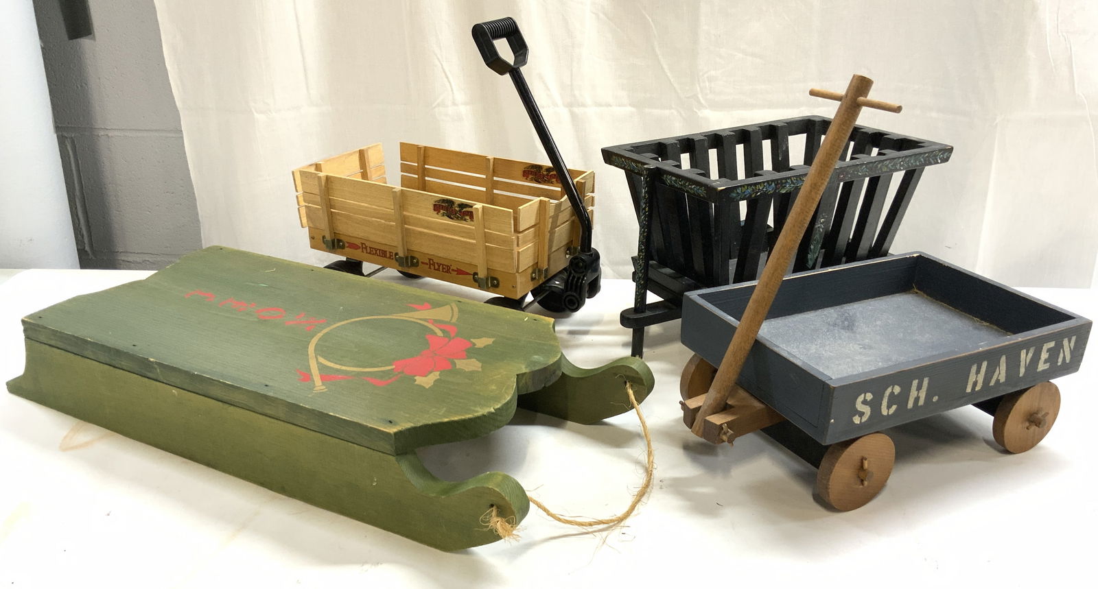 Lot 4 Assorted Wooden Wagons & Sleigh (1 of 6)