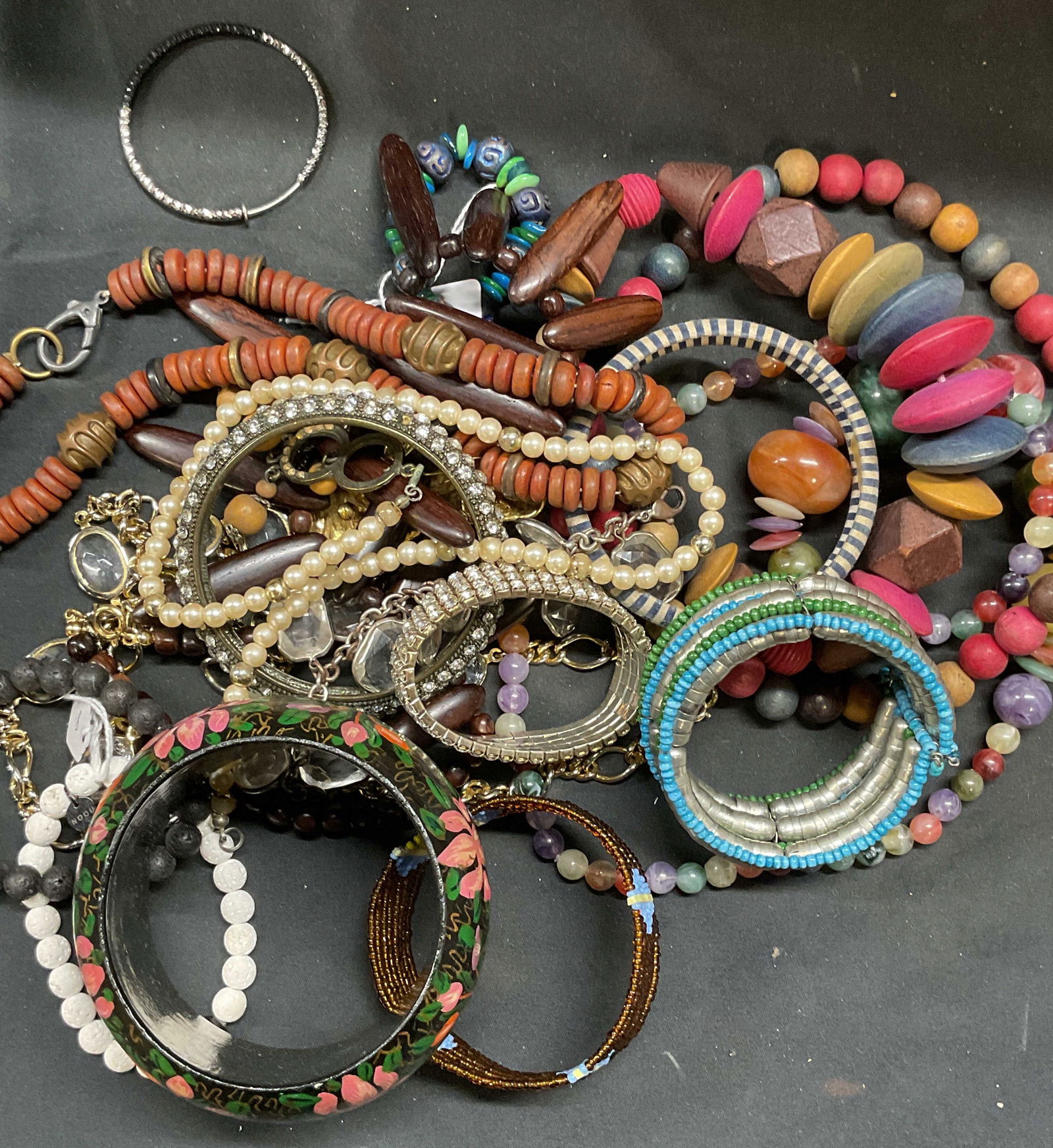 200+ Large Group Lot Costume Jewelry (1 of 9)