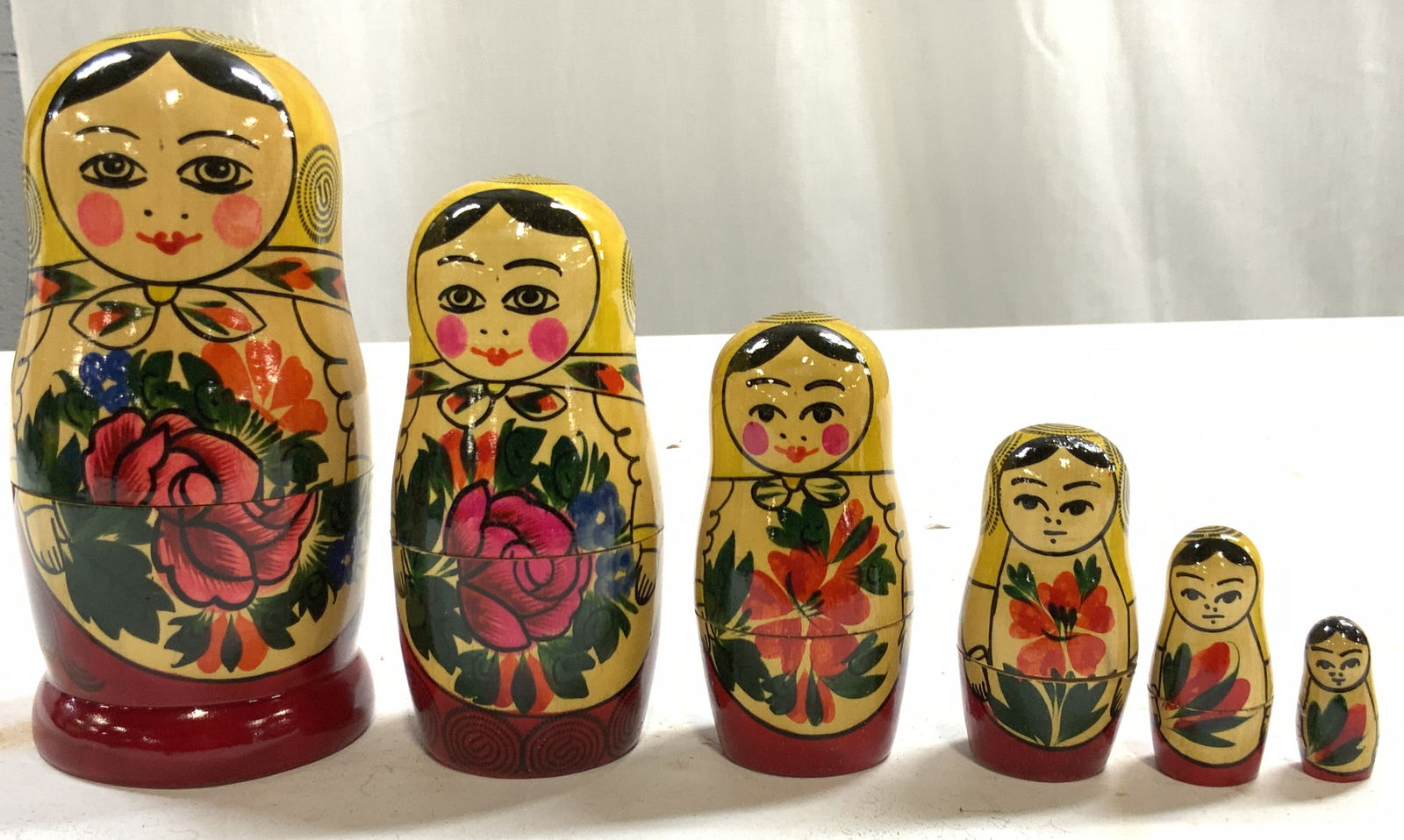 Lot 2 Hand Painted Russian Nesting Dolls (1 of 7)