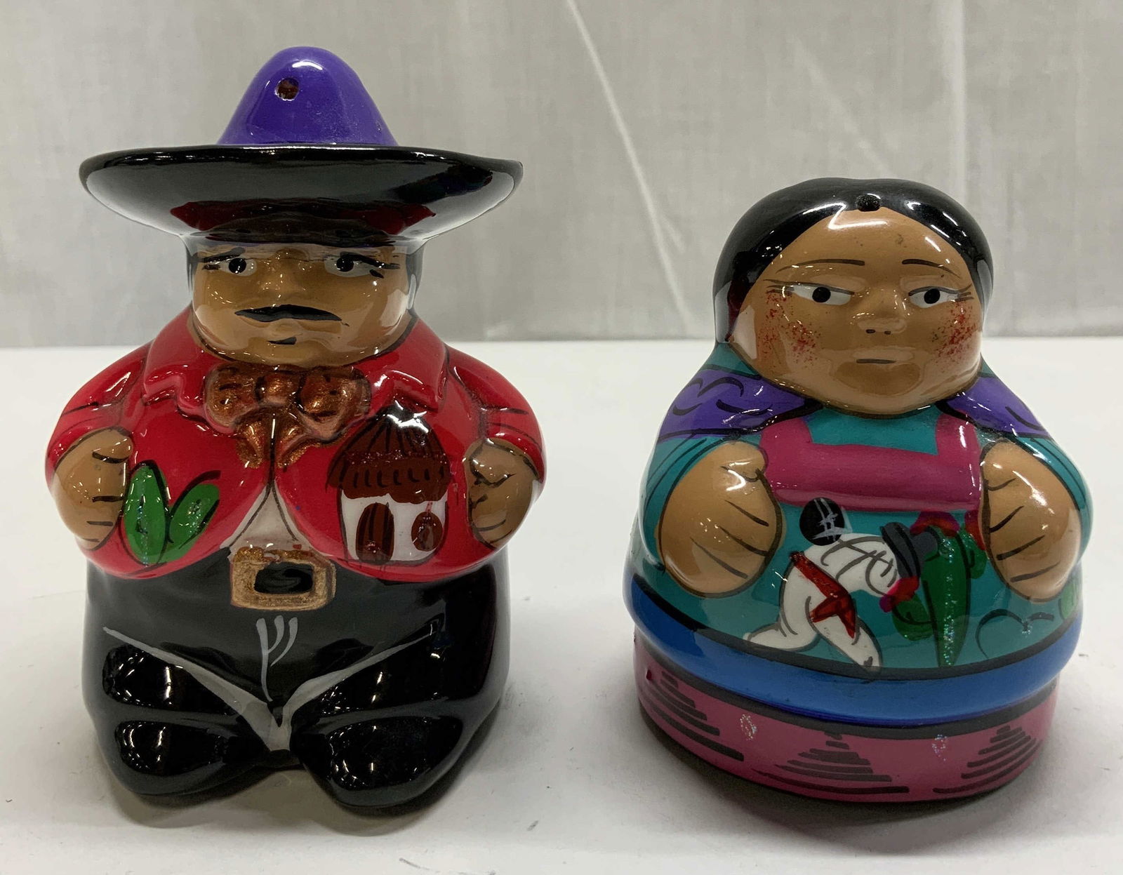 Mexican Couple Salt & Pepper Figurines (1 of 10)