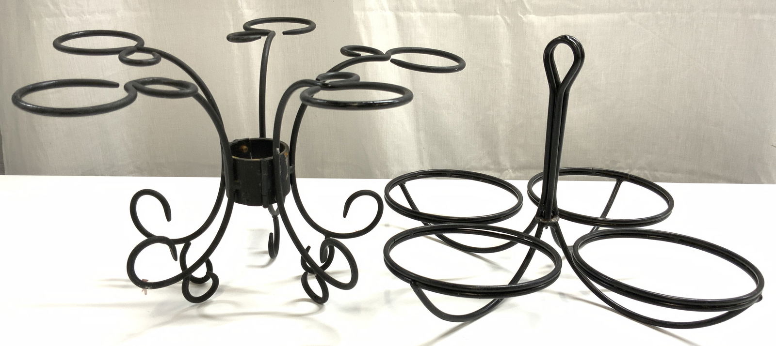 Lot 2 Metal Serving Rack & Candle Holder (1 of 7)