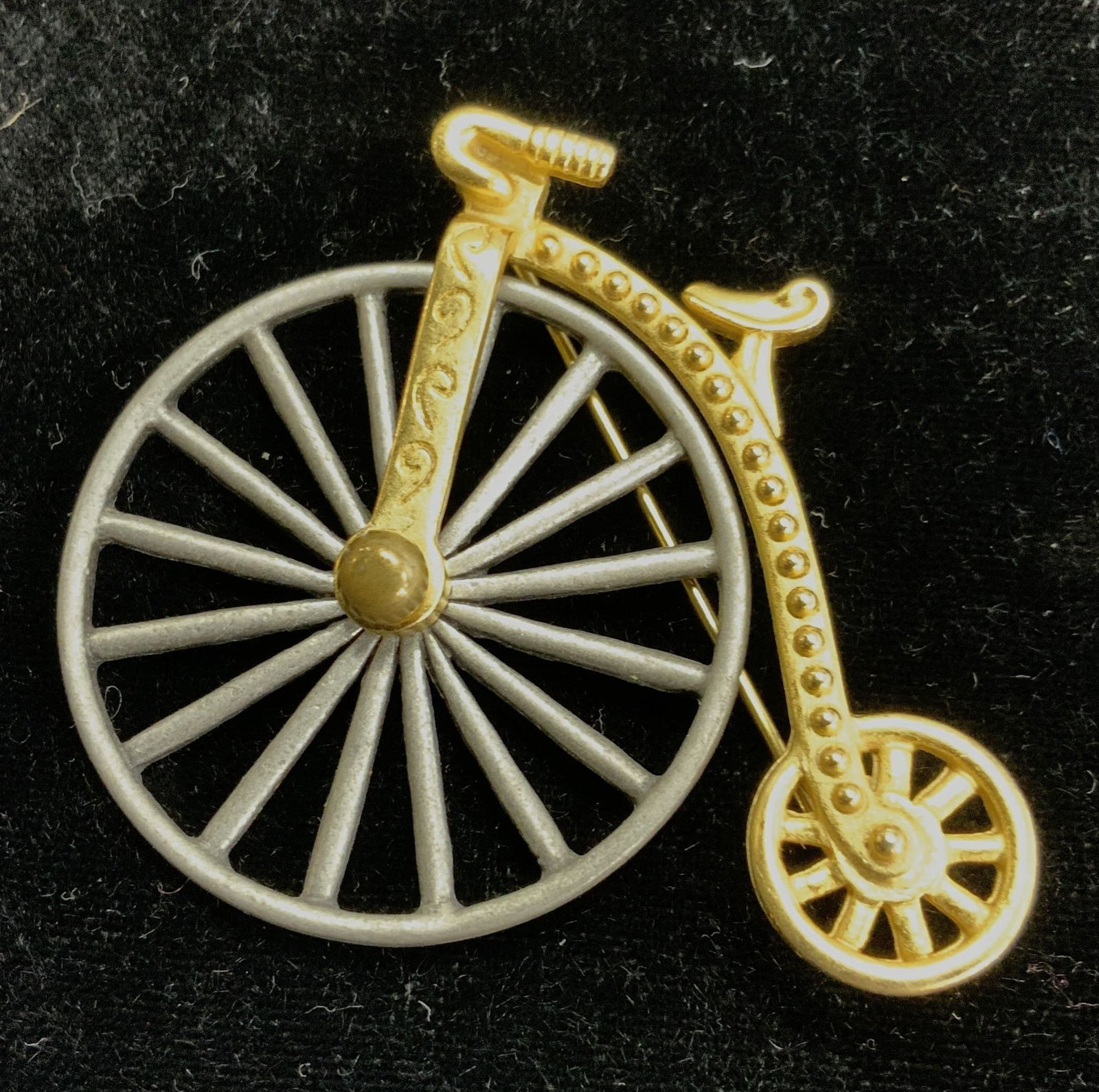 JJ Old Fashion Bicycle Brooch (1 of 6)