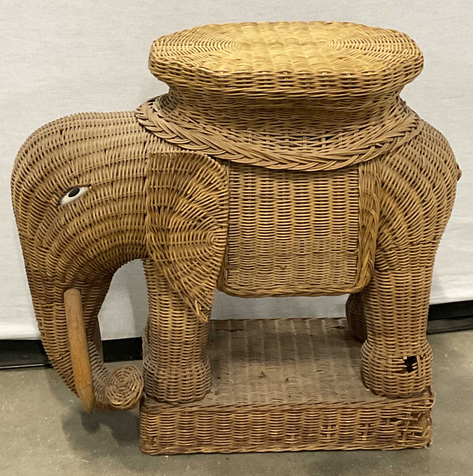 Vintage Rattan Elephant Side Table / Plant Stand (1 of 11)
