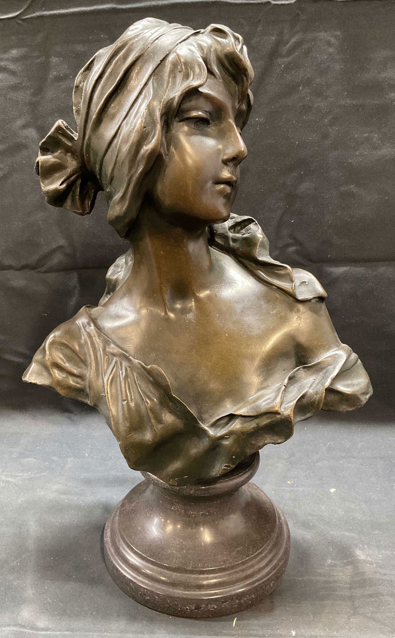 Signed Noee European Bronze Bust of a Woman (1 of 6)
