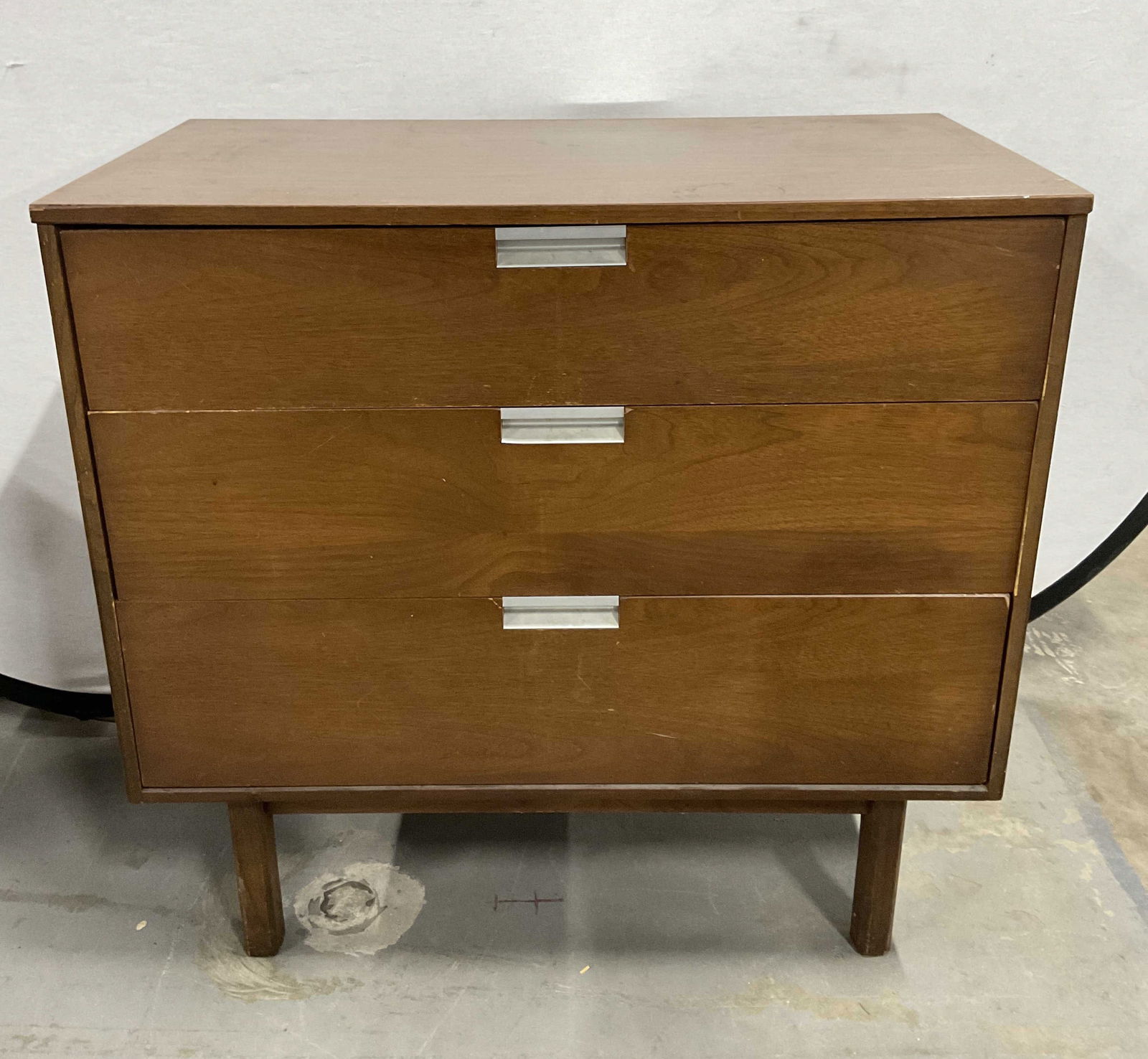 Vintage Mid Century Modern Three Drawer Dresser (1 of 12)