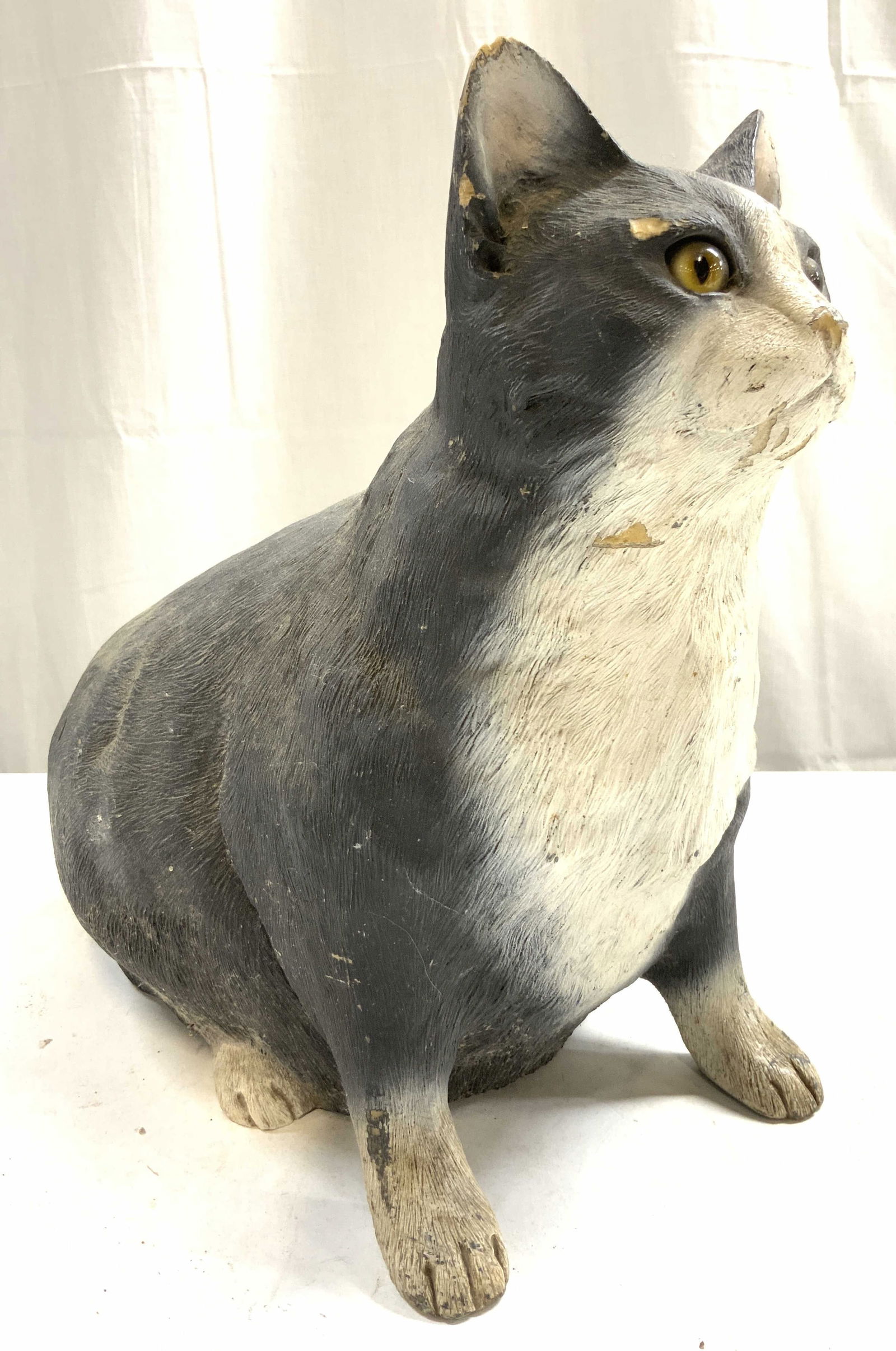 Vintage Composite Seated Cat Statuary (1 of 8)