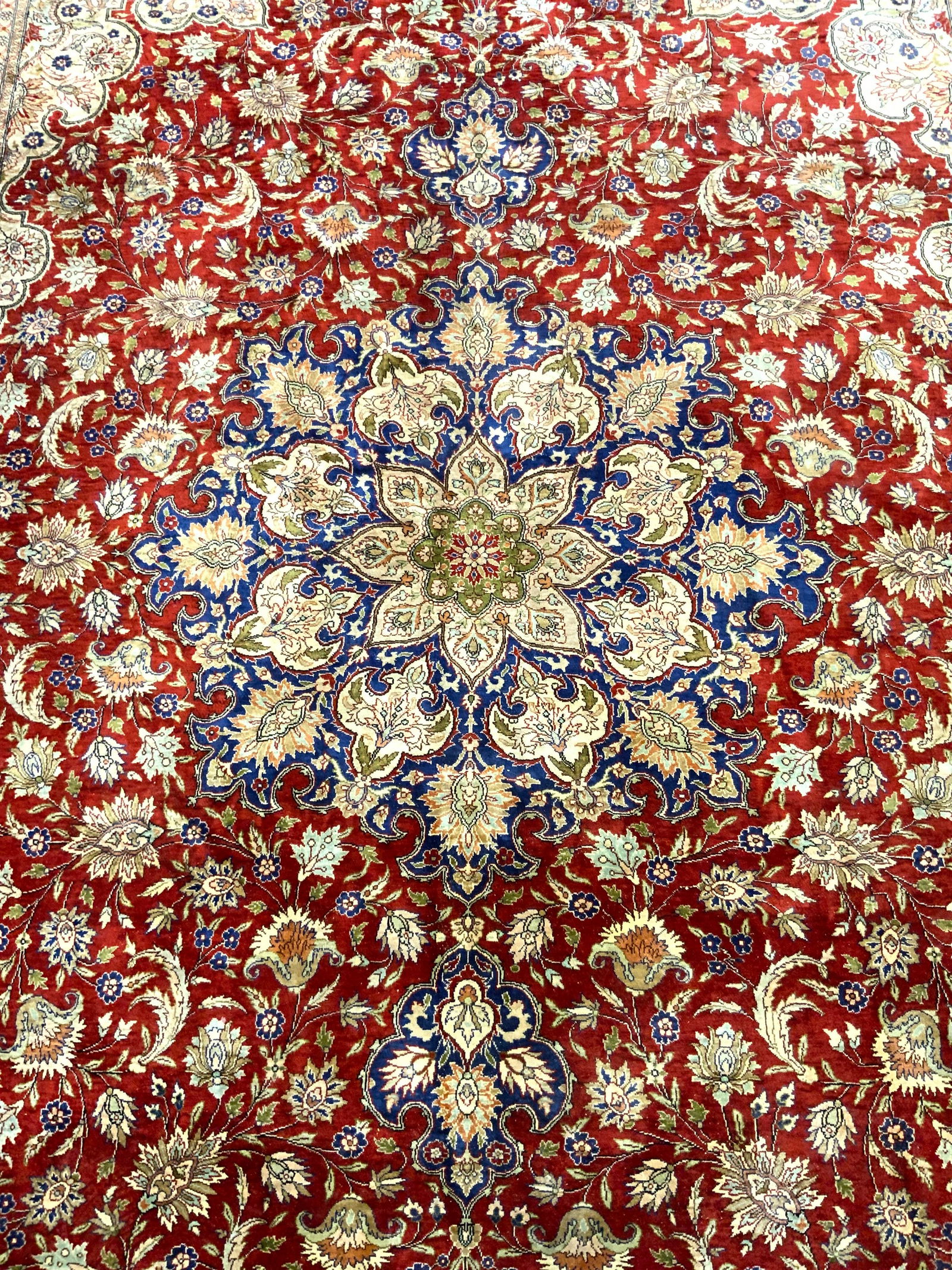 Vtg H Made Oriental Silk Rm Sz Area Rug W Fringes (1 of 10)