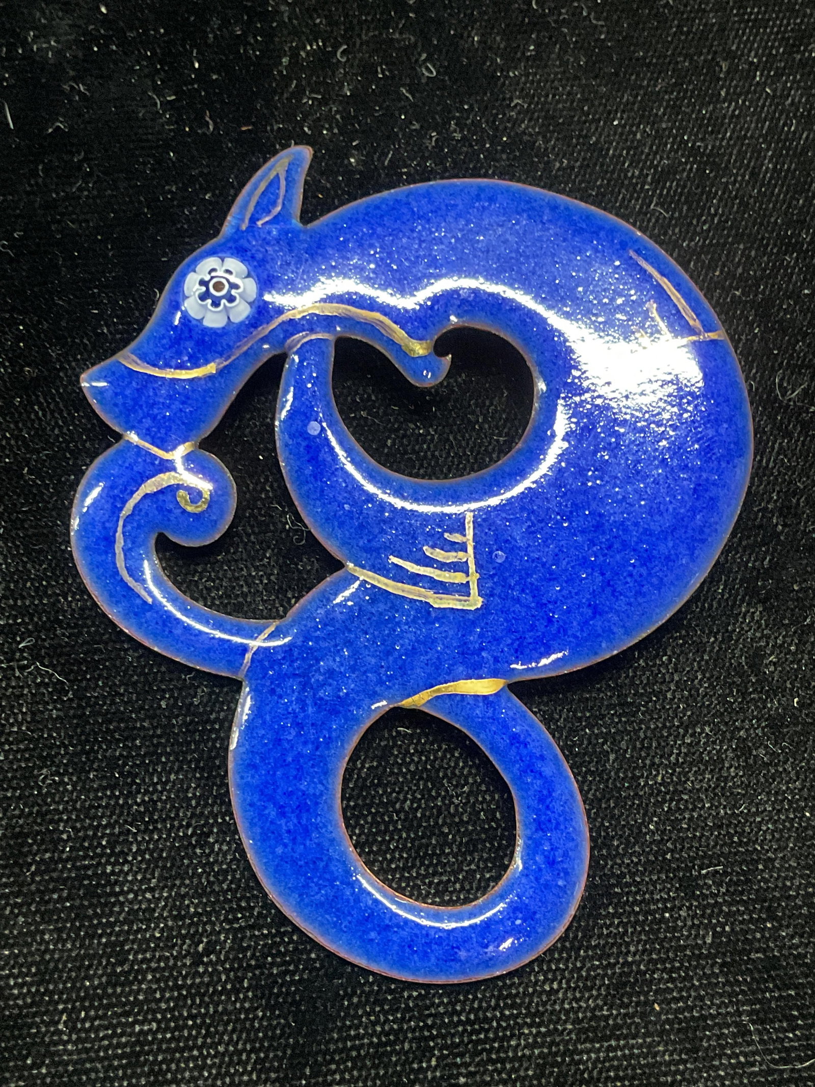 Vtg Blue Enameled Metal Dragon Brooch: Vintage blue enameled metal dragon motif brooch. Measures approx 3 x 2.25 inches. Some scratching observed. Jewelry, estate jewelry, costume jewelry, cocktail jewelry, fashion jewelry, accessories, fa