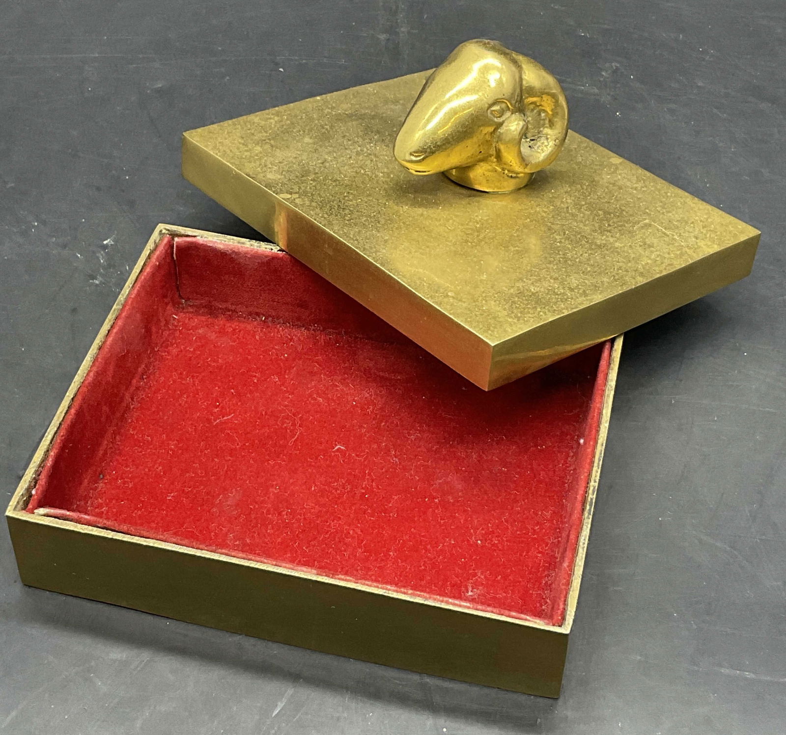 Vintage Brass Ram Head Trinket Box, Lidded (1 of 10)