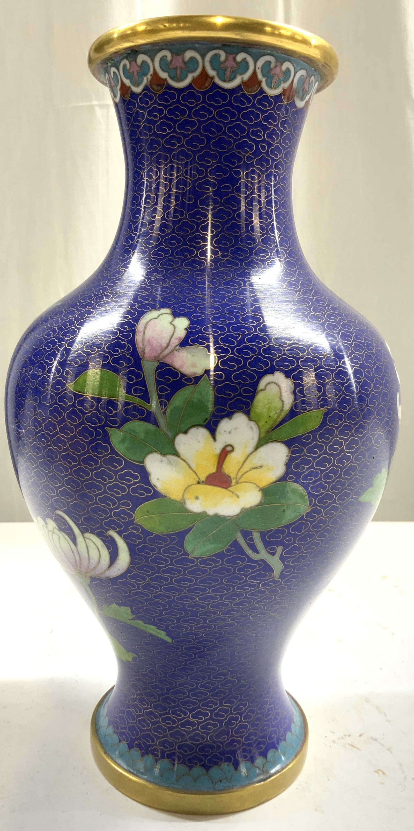 Vintage Asian Cloisonne & Gilt Vase Vessel (1 of 8)