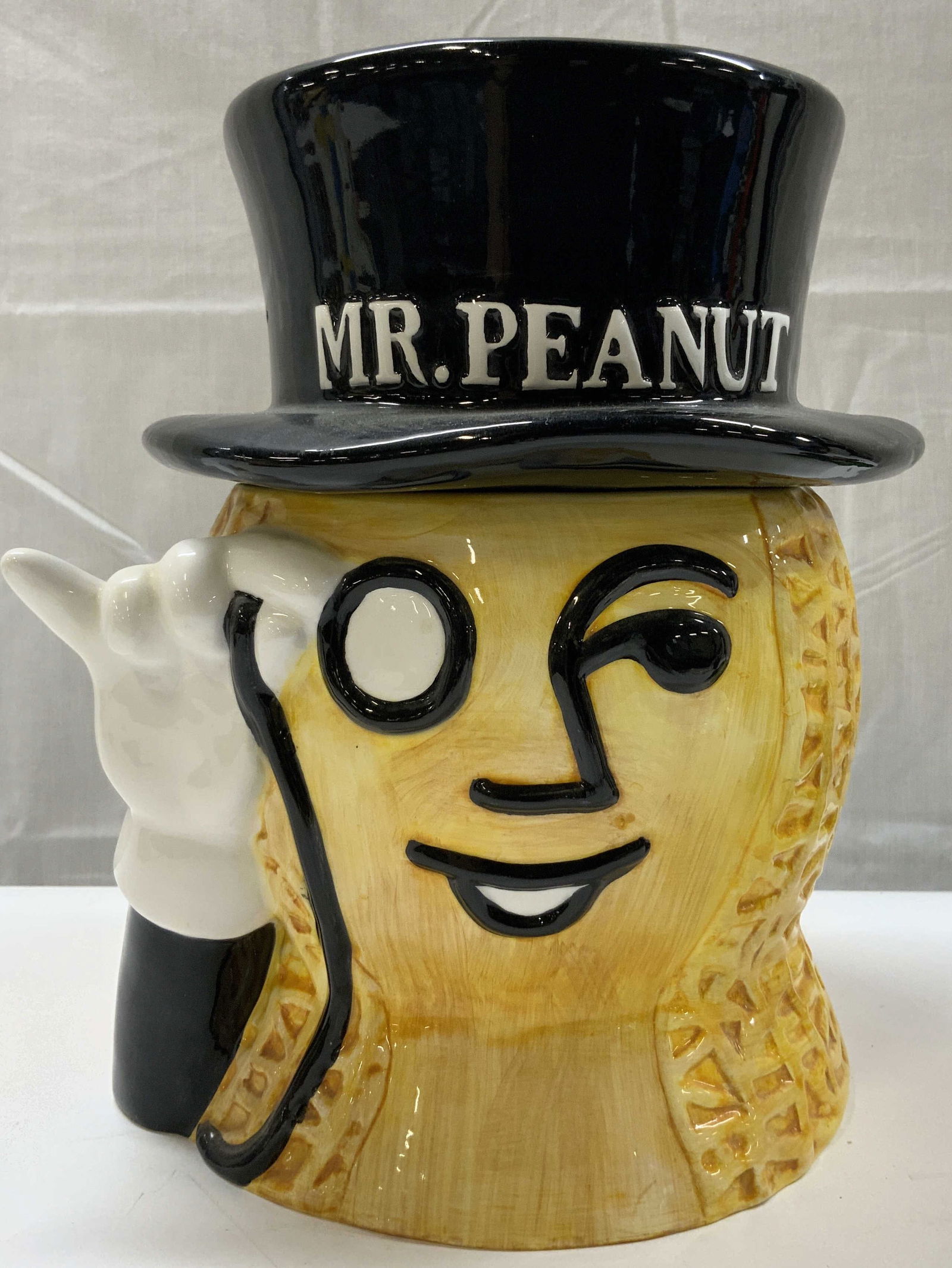 Nabisco Classics Collection Mr. Peanut Cookie Jar (1 of 11)