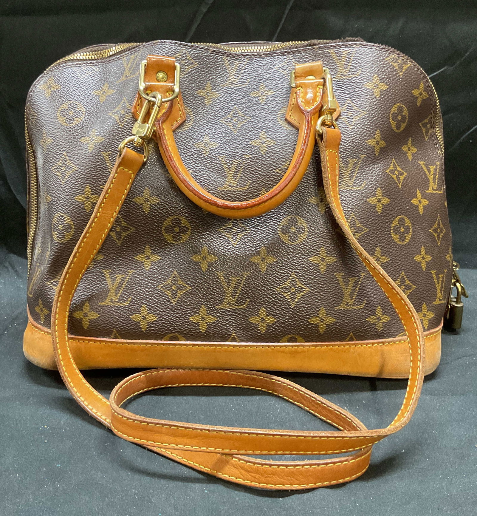 Vtg Louis Vuitton Alma Monogram Handbag USA (1 of 9)