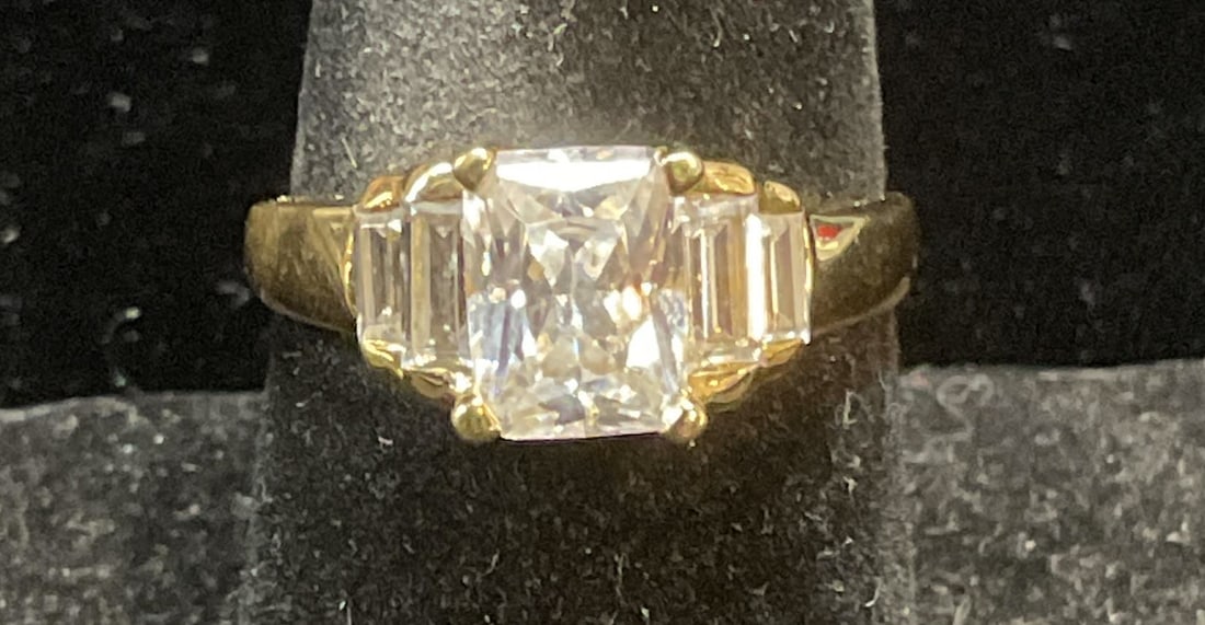 Signed 10k Yellow Gold Semiprecious Stone Ring (1 of 6)