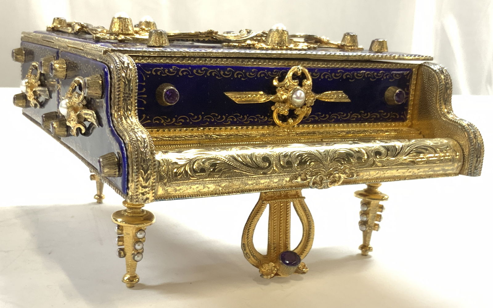 REUGE Antique Gem Set Gilt Piano Music Box (1 of 13)