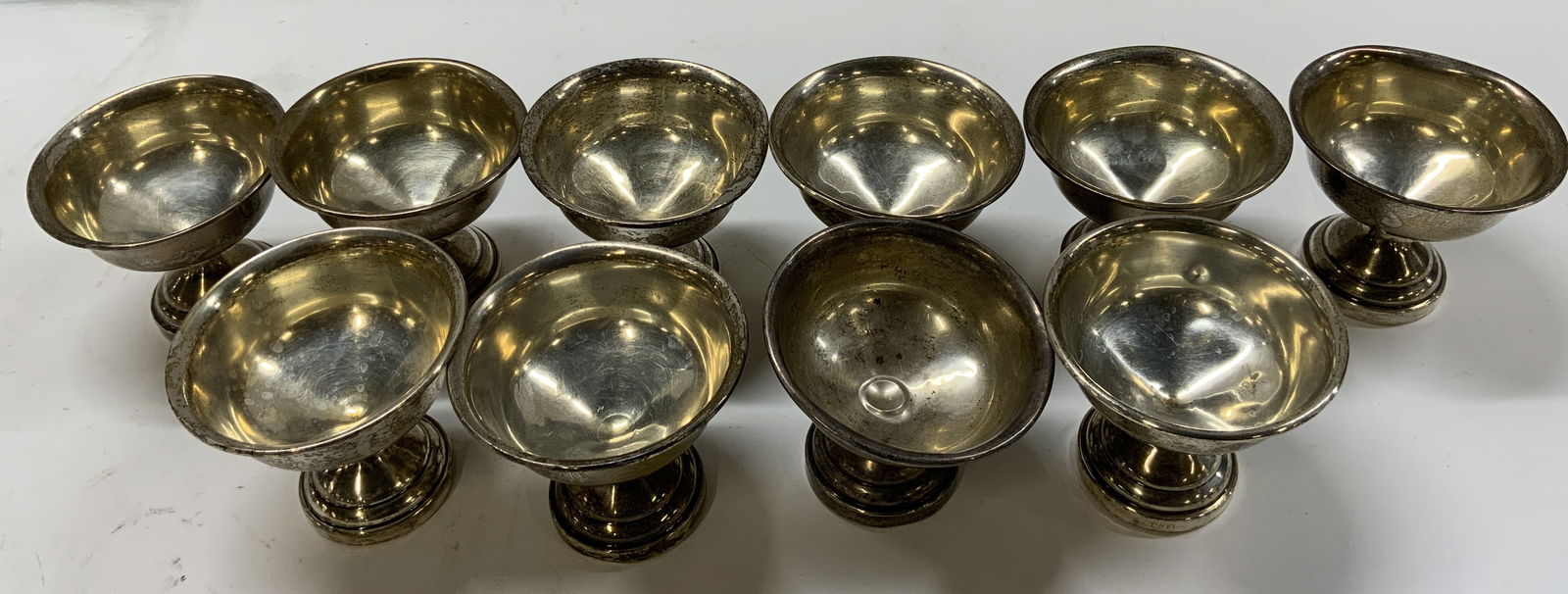Lot 10 Sterling Silver Soldered Pedestal Bowls (1 of 6)