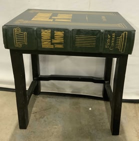 HISTOIRE DU MONDE Victor Camus Side Table