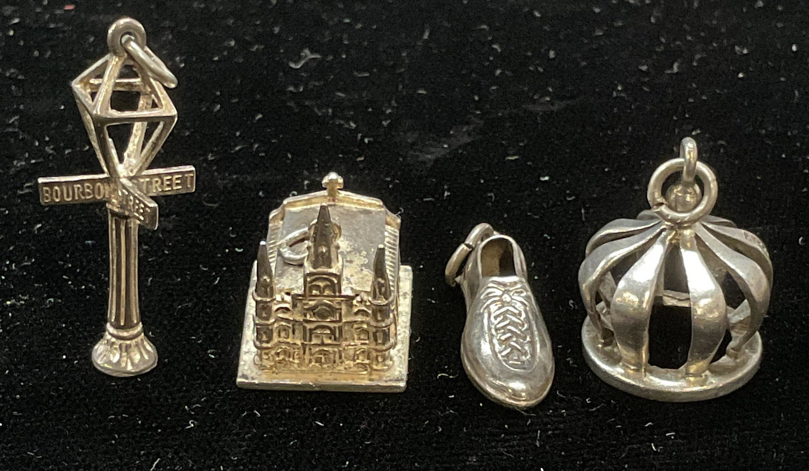 Lot 4 Sterling Silver Pendants, Coleman Adler (1 of 10)