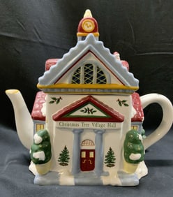 SPODE Christmas Tree Village Hall Porc Teapot 2002