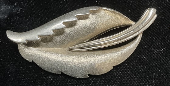 Vintage Silver Tone Leaf Brooch