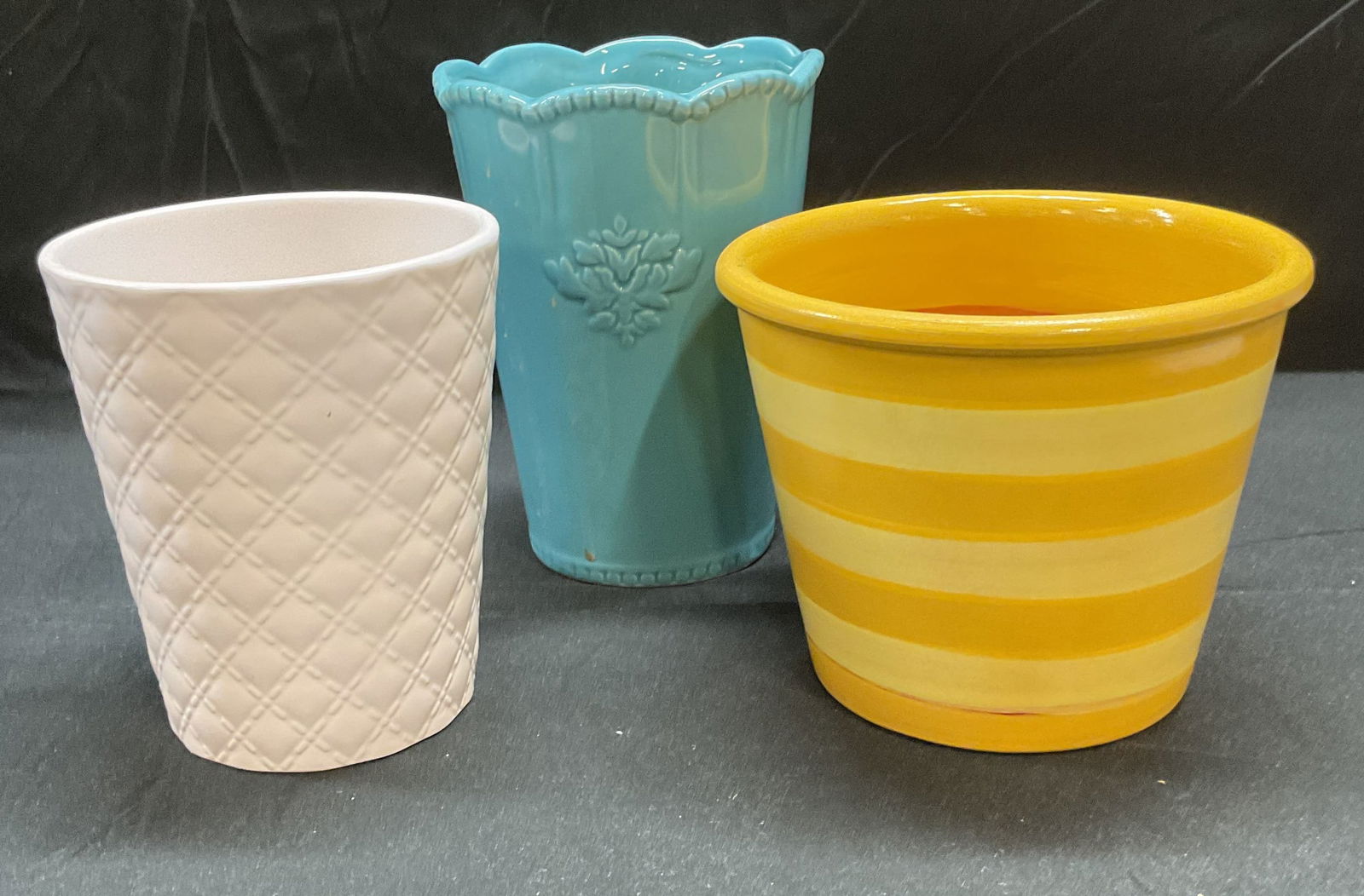 Lot 3 White, Blue, Yellow Ceramic Planters (1 of 9)