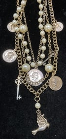 Vtg Gold Tone Faux Pearl Pendant Necklace