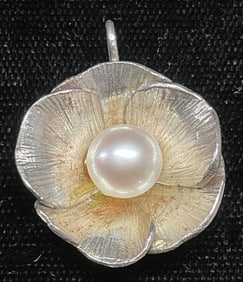 Sterling Silver & Pearl Flower Pendant