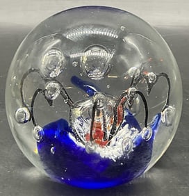 Art Glass Controlled Bubble Dome Paperweight