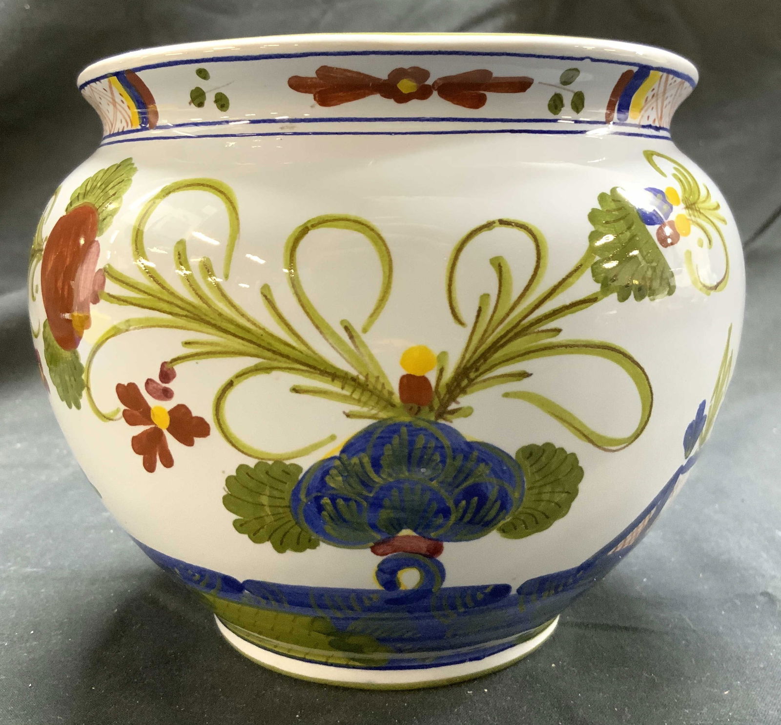 CACF Faenza Signed Ceramic Cache Pot (1 of 7)