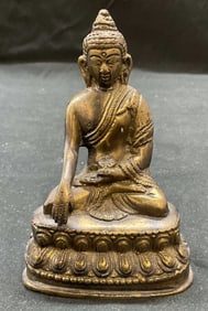 Vintage Cast Brass Seated Buddha Figural