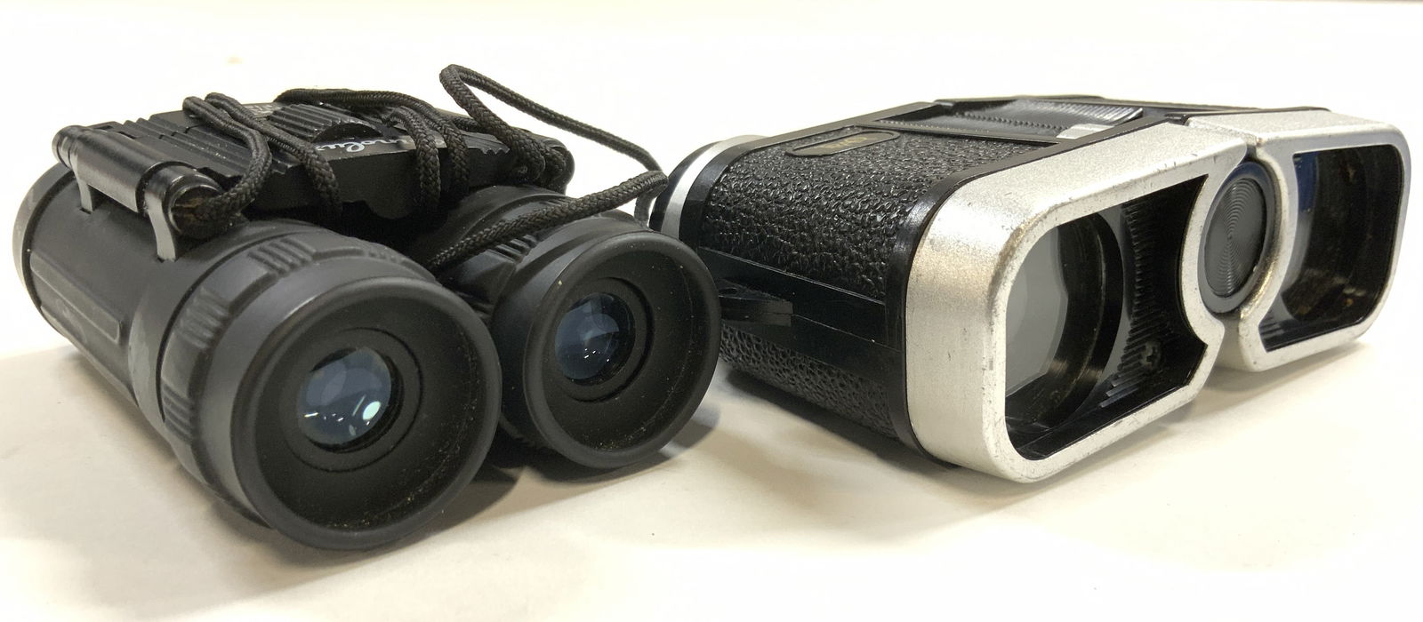 Lot 2 Vintage Assorted Binoculars (1 of 8)