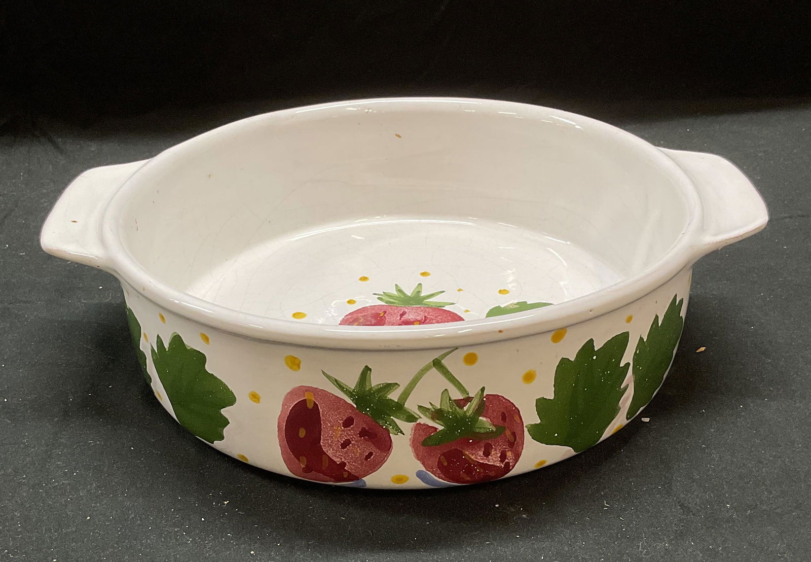 Mesa International Ceramic Strawberry Dish (1 of 6)