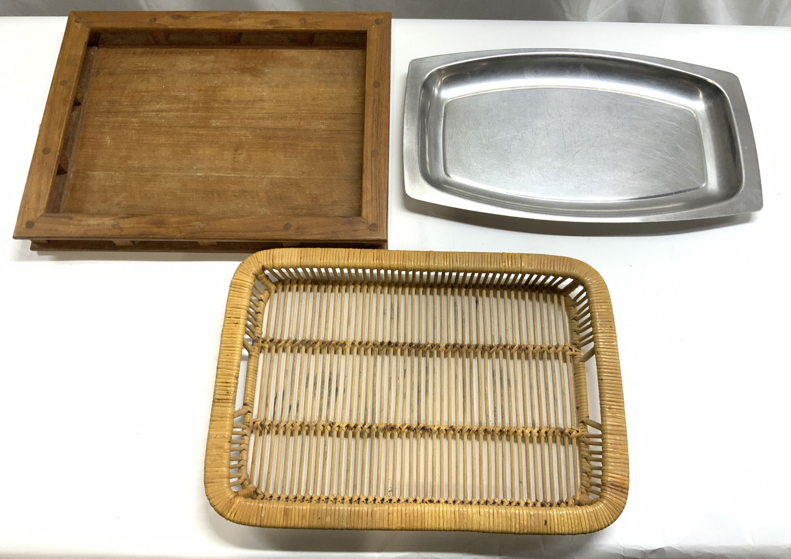 Lot 3 Wicker Wood & Metal Trays Dansk & More (1 of 8)