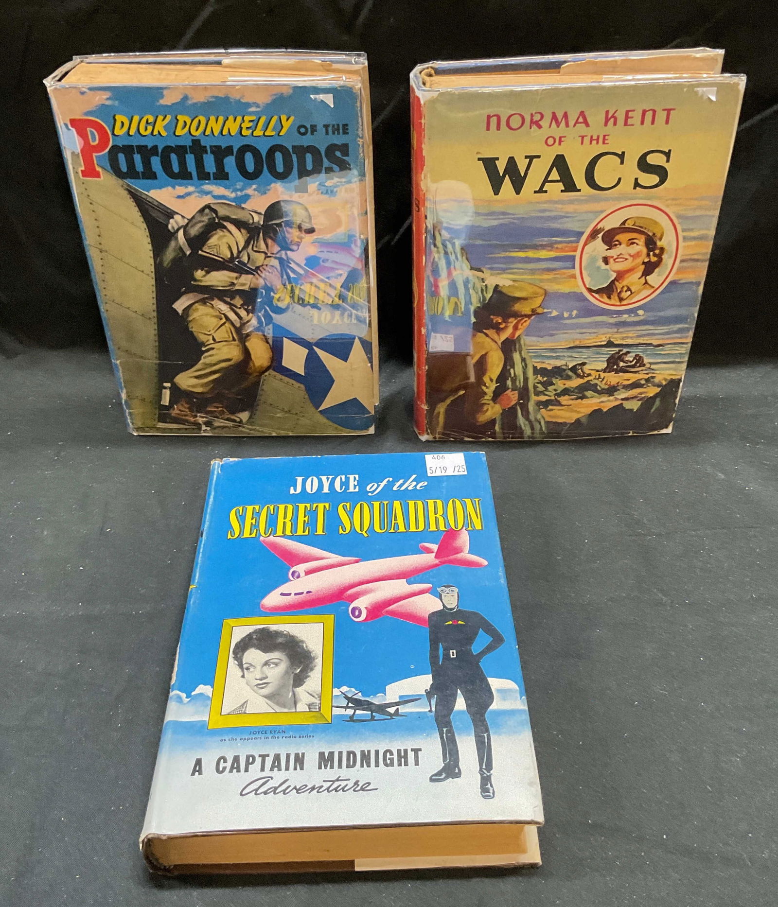 3 Fighters Freedom & Captain Midnight Books Illust (1 of 11)