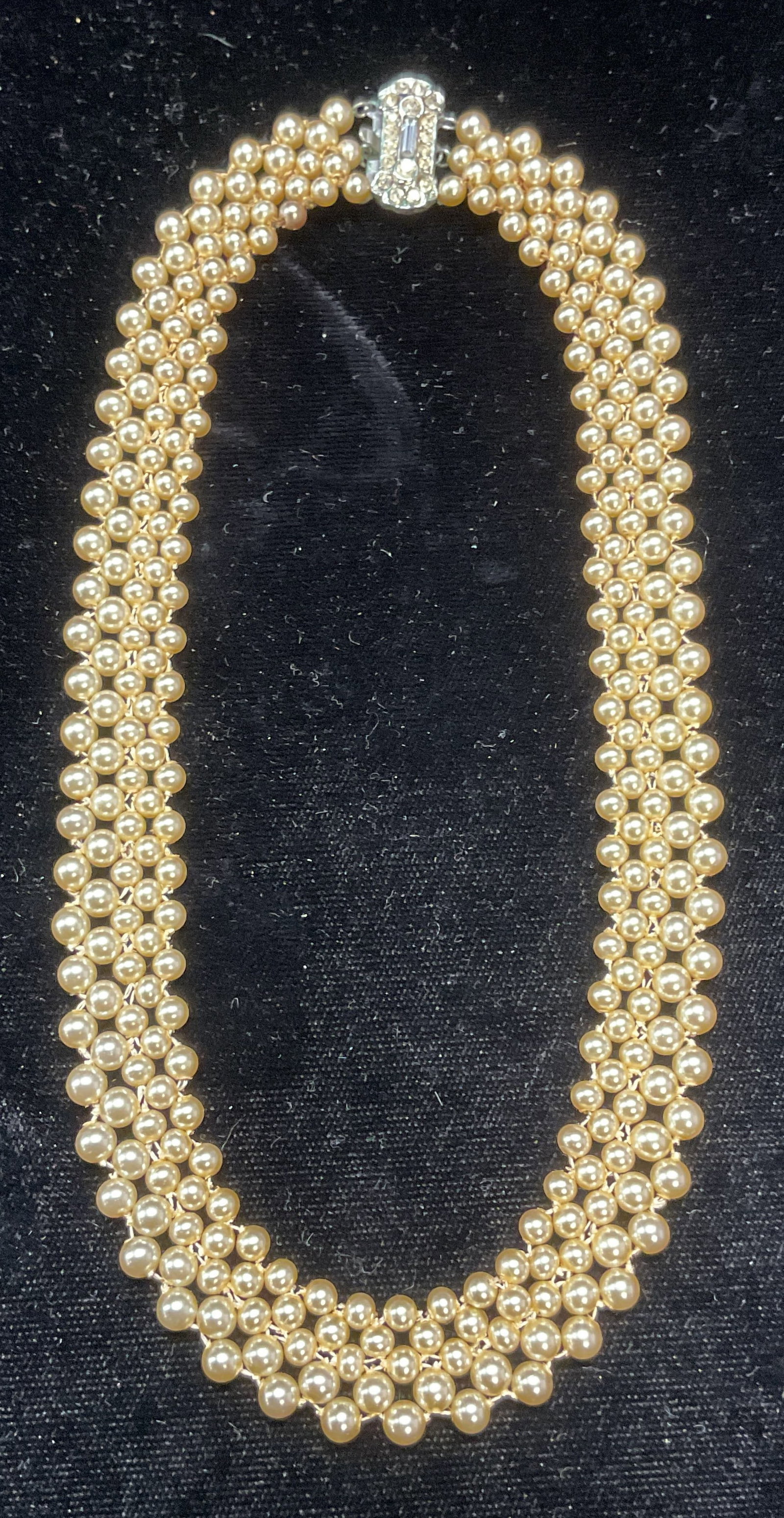 Vtg Marvella Faux Pearl Choker Necklace: Vintage Marvella mesh chain faux pearl choker necklace with crystal clasp. Signed on clasp. Drop length approx 5.5 inches. Some scratching observed. Jewelry, estate jewelry, costume jewelry, cocktail 