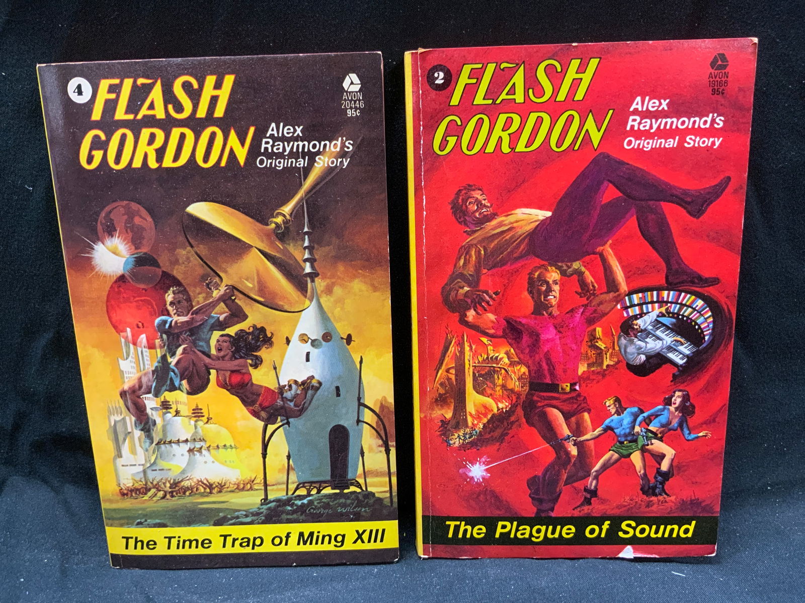 Lot 2 Vntg FLASH GORDON Sci-Fi 1974 Books (1 of 7)