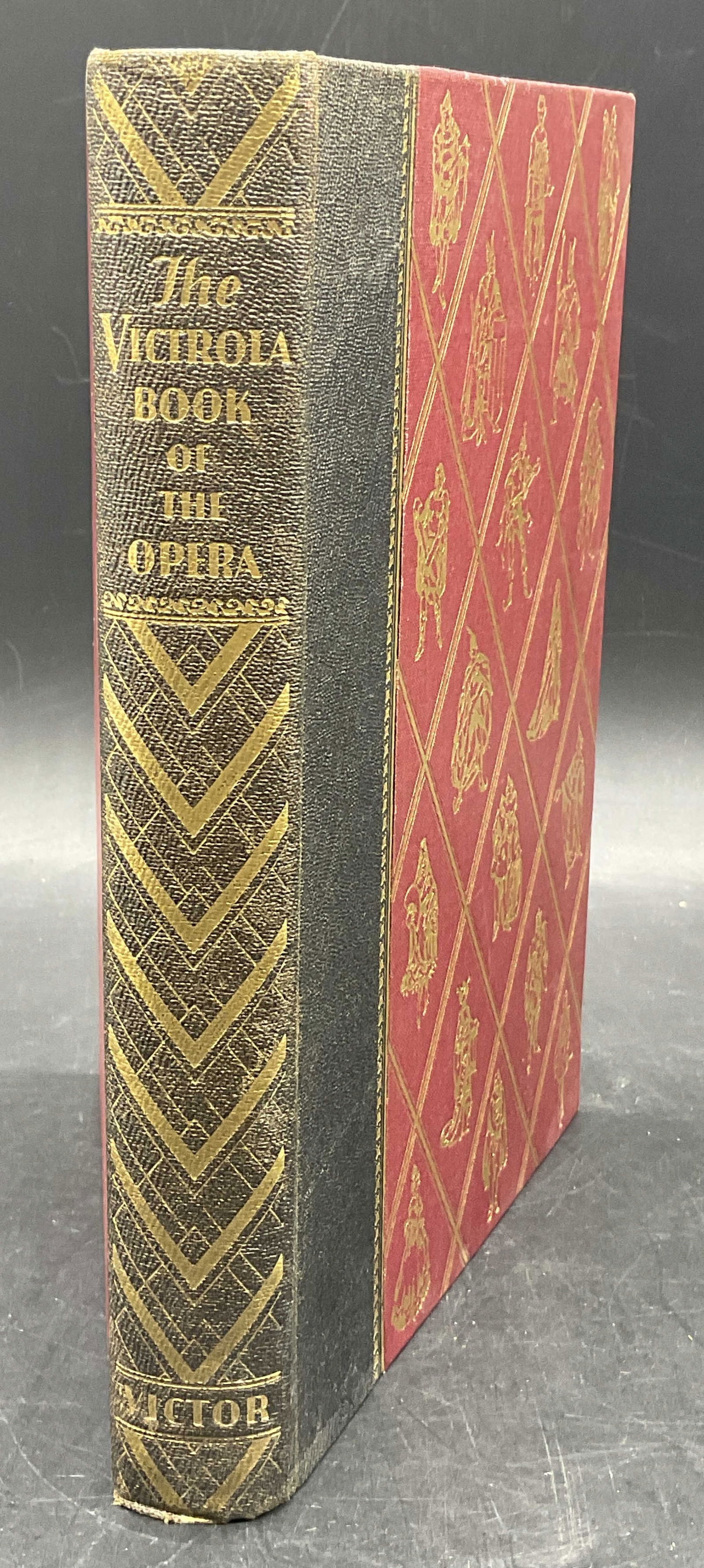 1929 THE VICTROLA BOOK OF THE OPERA Ilstr Book (1 of 8)