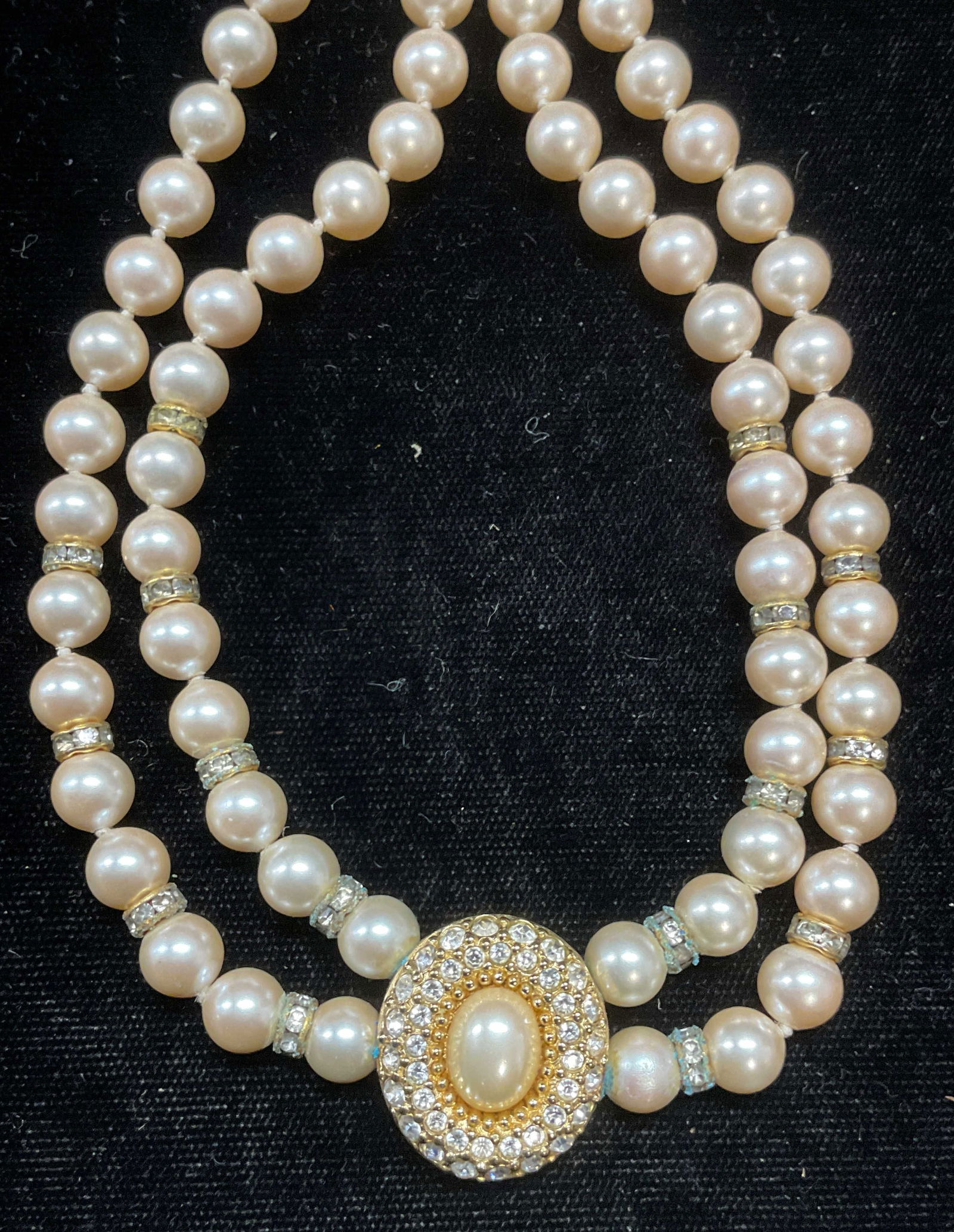 Christian Dior Faux Pearl Crystal Choker Necklace (1 of 6)