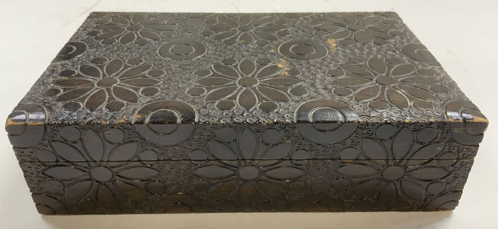 Vtg 1997 Intricately Carved Polish Wood Keepsake Bx (1 of 9)