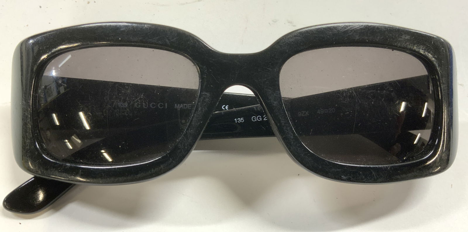 GUCCI Sunglasses W Black Frame ITALY (1 of 8)