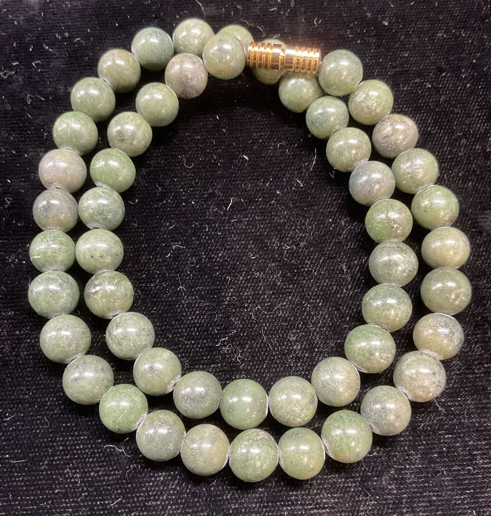 Vintage Jade Beaded Necklace (1 of 6)