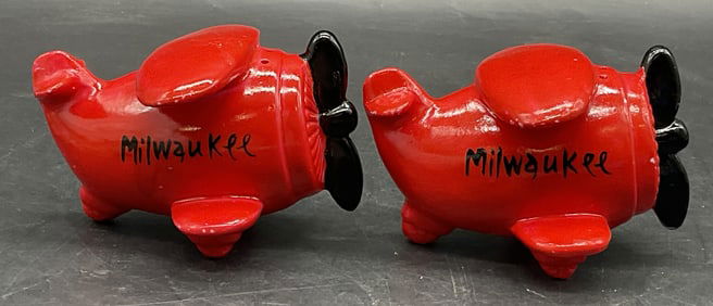 Pr Vintage Milwaukee Plane Salt & Pepper Shakers