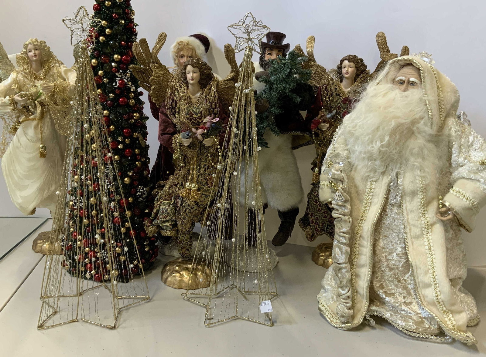 Group Lot 9 Christmas Decor XL (1 of 8)