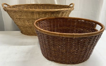 Lot 2 Oval Form Wicker Baskets W Handles Lrgst26in
